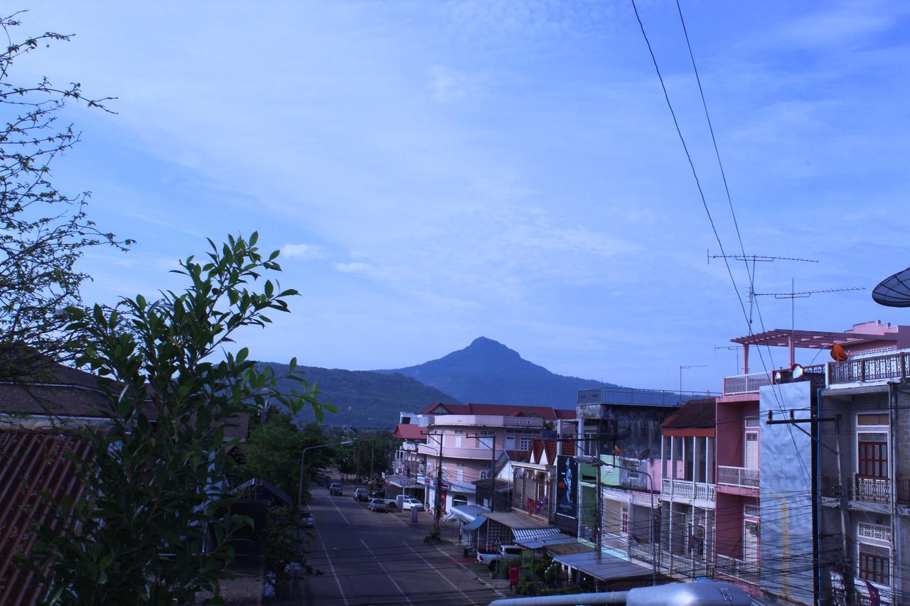 Residence Sisouk Boutique Hotel Pakse Bagian luar foto