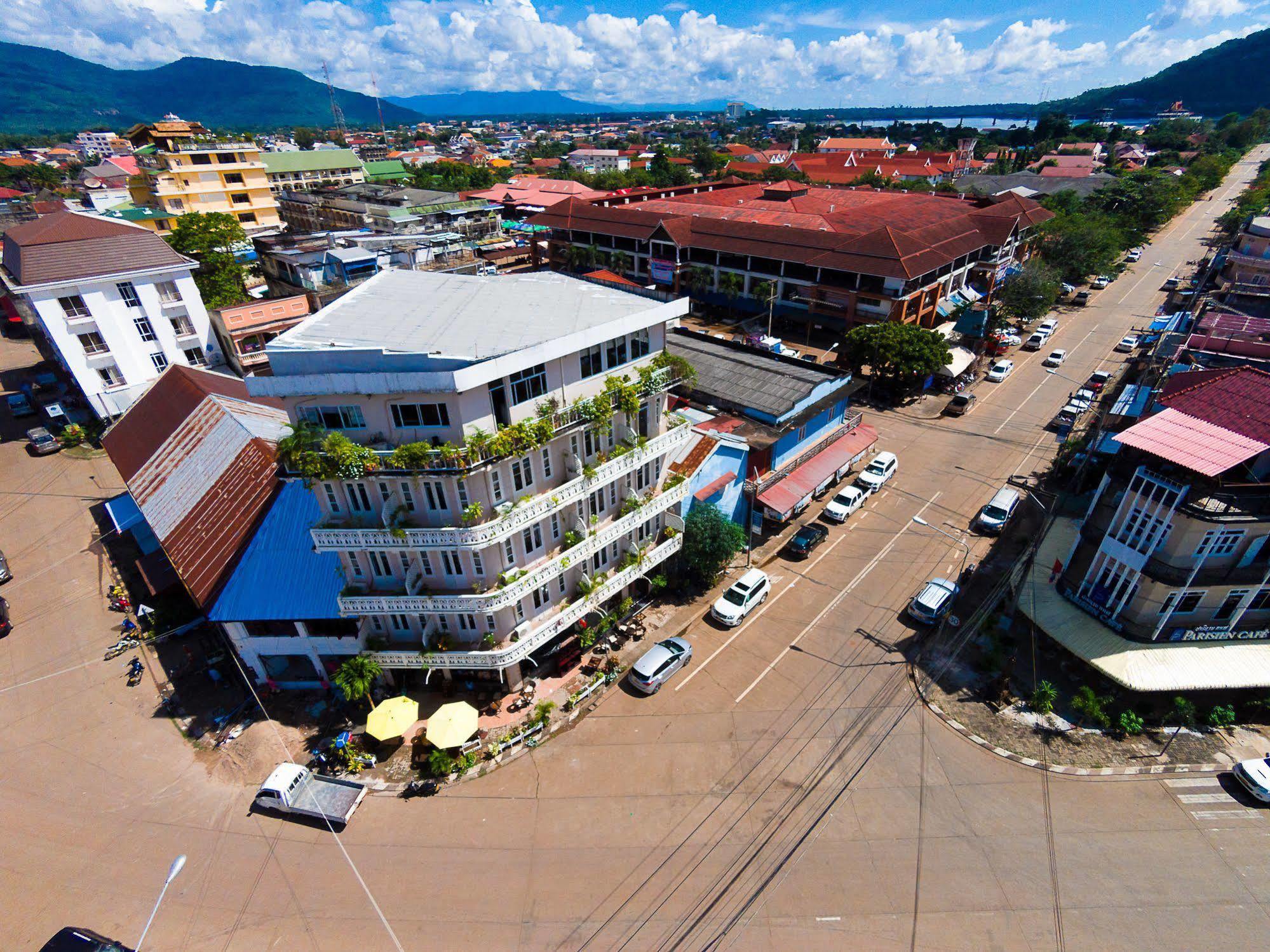 Residence Sisouk Boutique Hotel Pakse Bagian luar foto